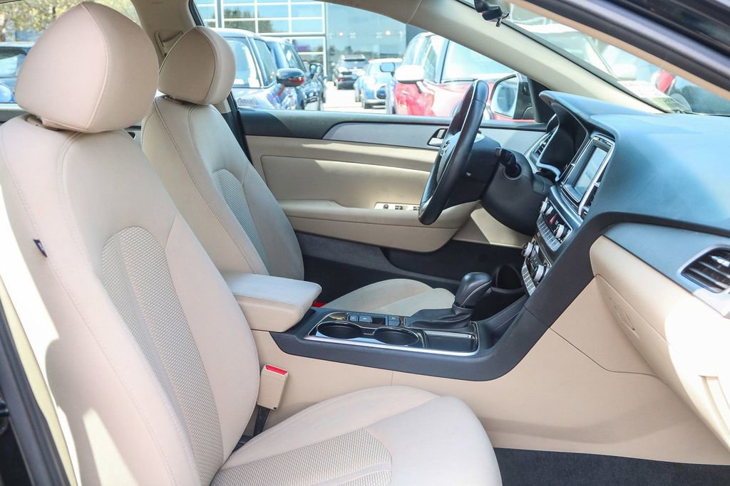 Used 2018 Hyundai Sonata SEL w/ Tech Package 02 image 17