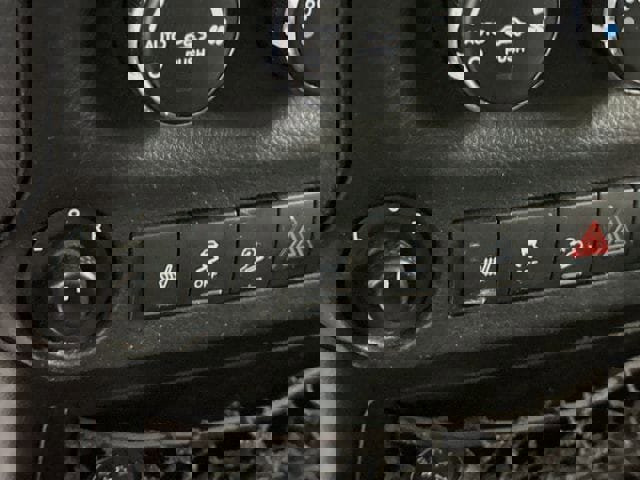 Used 2017 Jeep Wrangler Sahara image 22