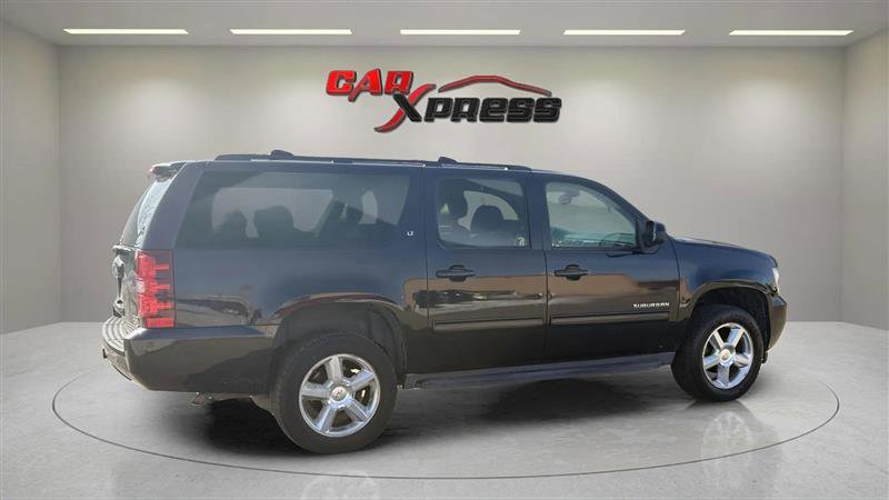 Used 2012 Chevrolet Suburban LT w/ Luxury Package image 9