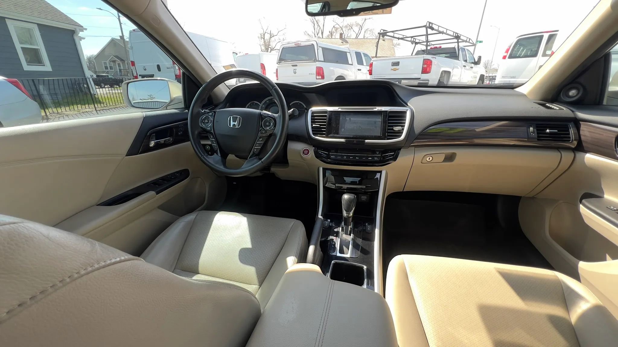 Used 2016 Honda Accord EX-L image 25