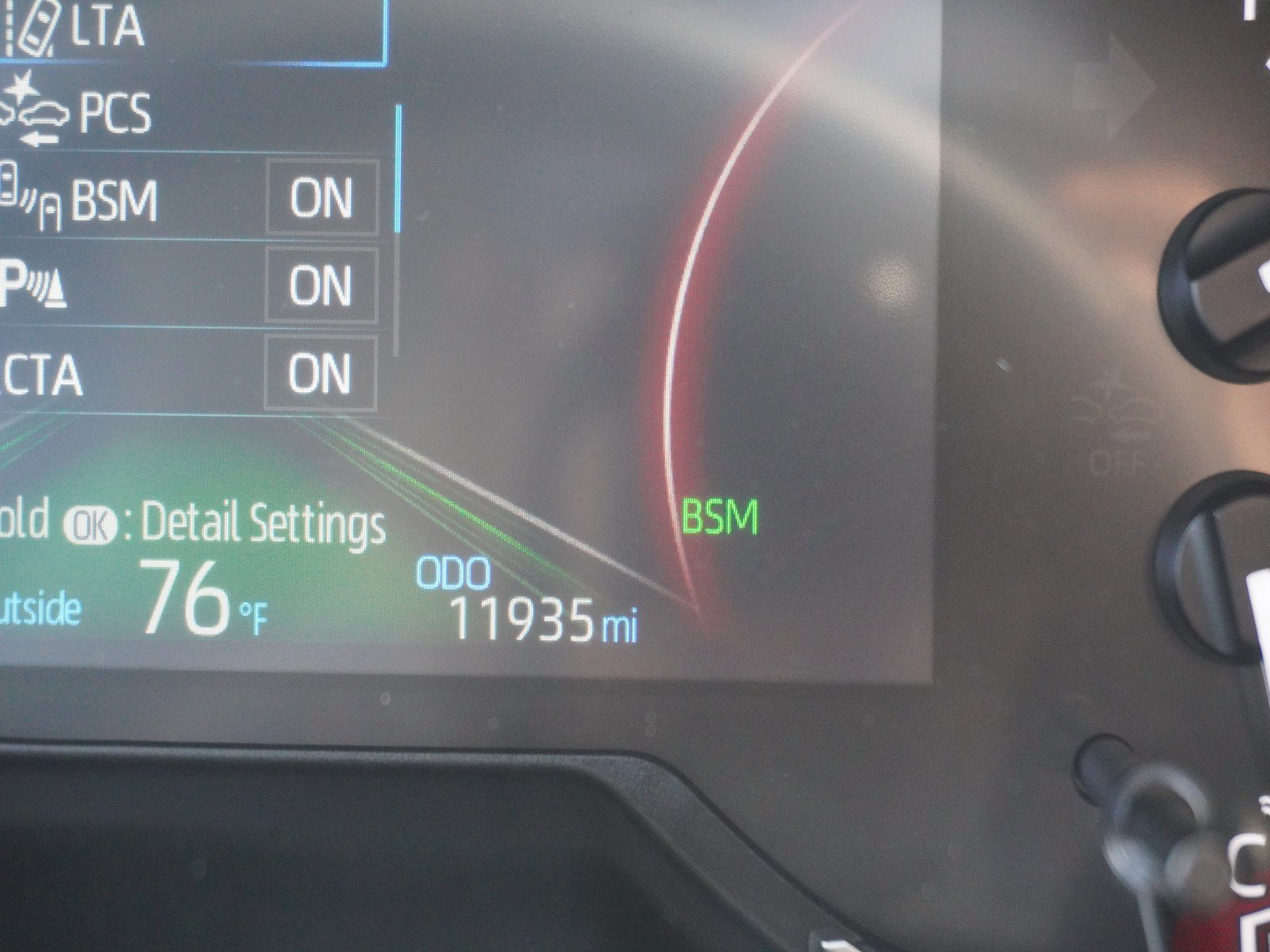 Used 2025 Toyota RAV4 XLE Premium w/ Weather Package AWD/4WD image 25