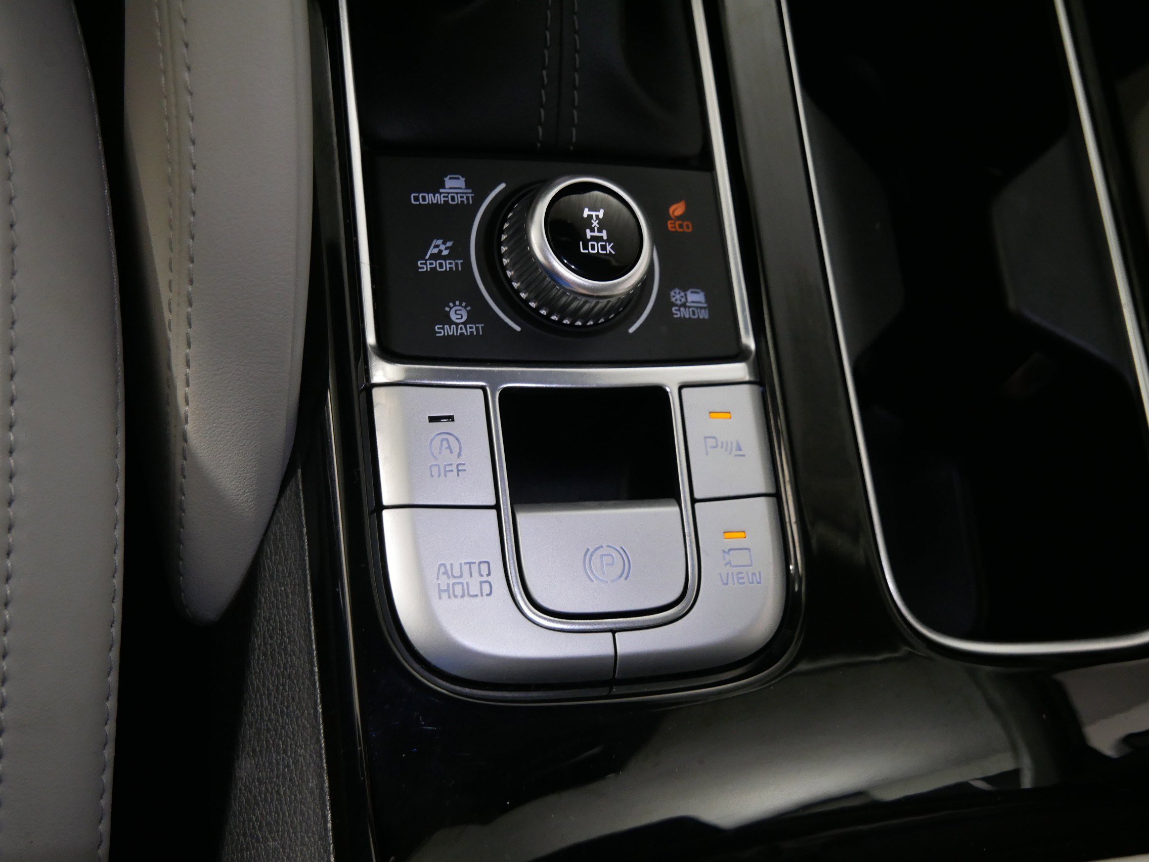 Used 2022 Kia Telluride SX w/ SX Prestige Package AWD/4WD image 28