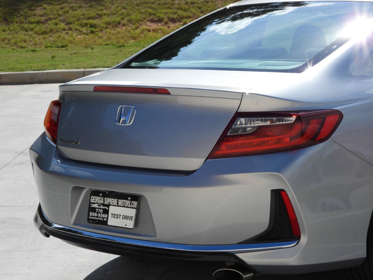 Used 2016 Honda Accord EX-L image 11
