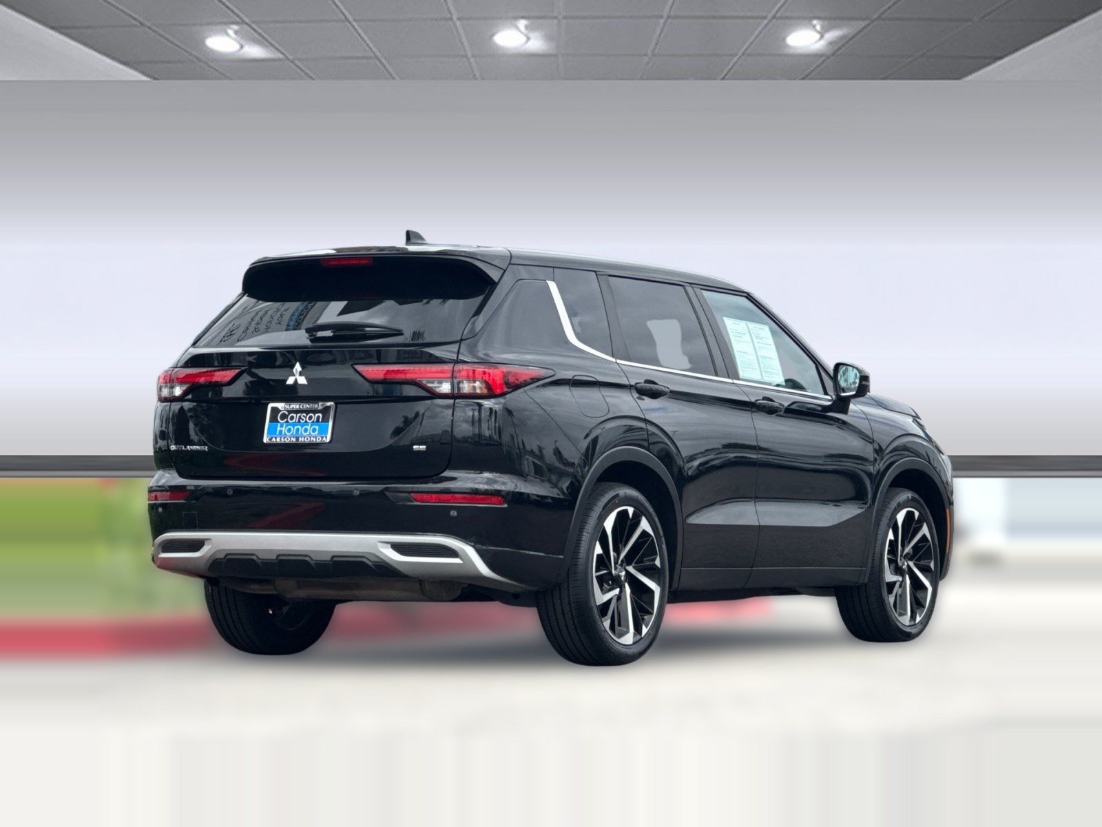 Used 2024 Mitsubishi Outlander SE AWD/4WD image 9