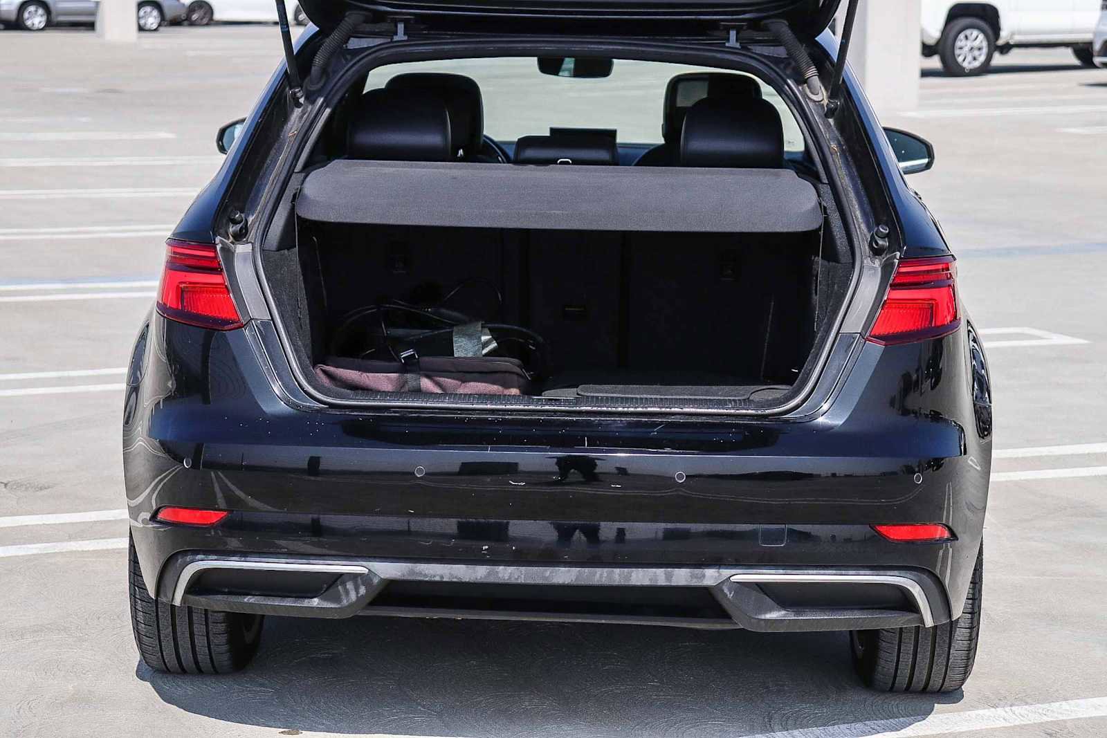 Used 2017 Audi A3 e-tron Premium Plus w/ Premium Plus Package image 29