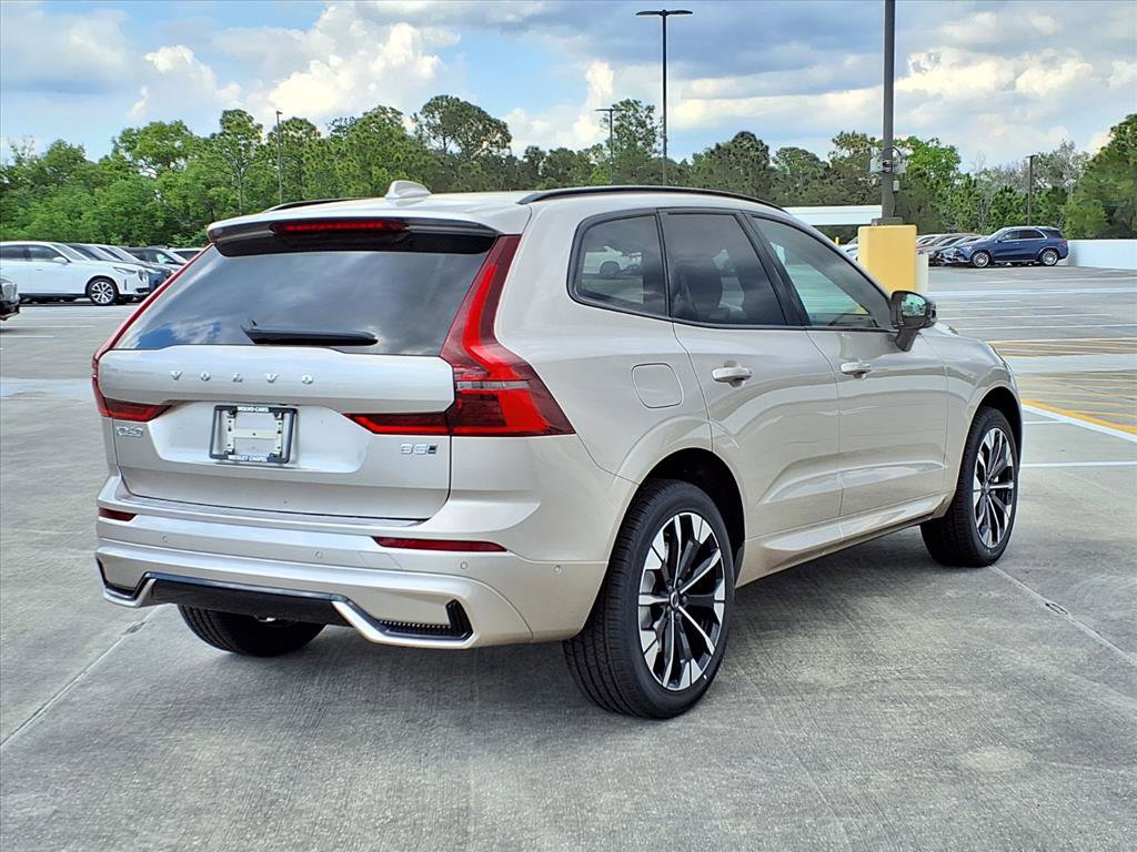 New 2026 Volvo XC60 B5 Plus w/ Protection Package Premier image 7