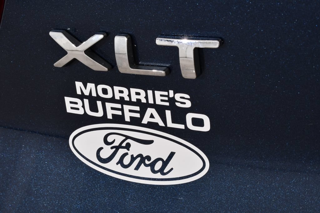 Used 2016 Ford Explorer XLT w/ Equipment Group 202A AWD/4WD image 23