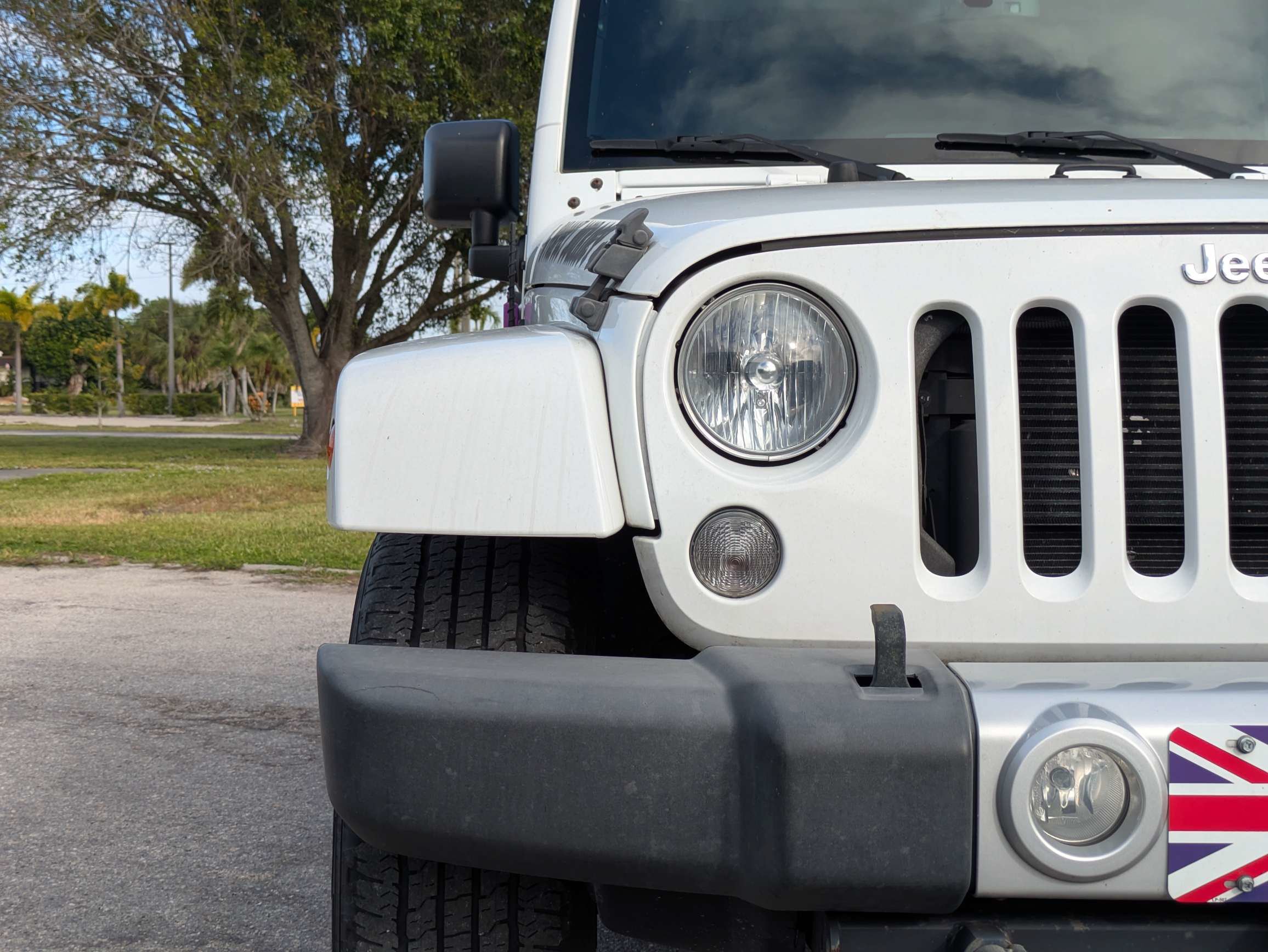 Used 2015 Jeep Wrangler Unlimited Sahara w/ Dual Top Group AWD/4WD image 10