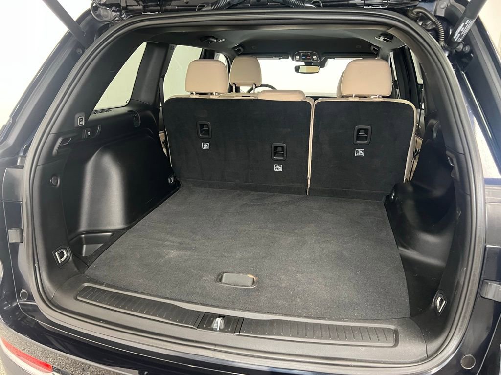 Used 2023 Jeep Grand Cherokee Limited w/ Trailer Tow Prep Group (B) image 7