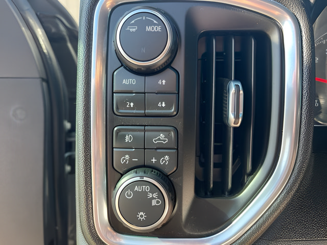 Used 2020 Chevrolet Silverado 1500 RST AWD/4WD image 21