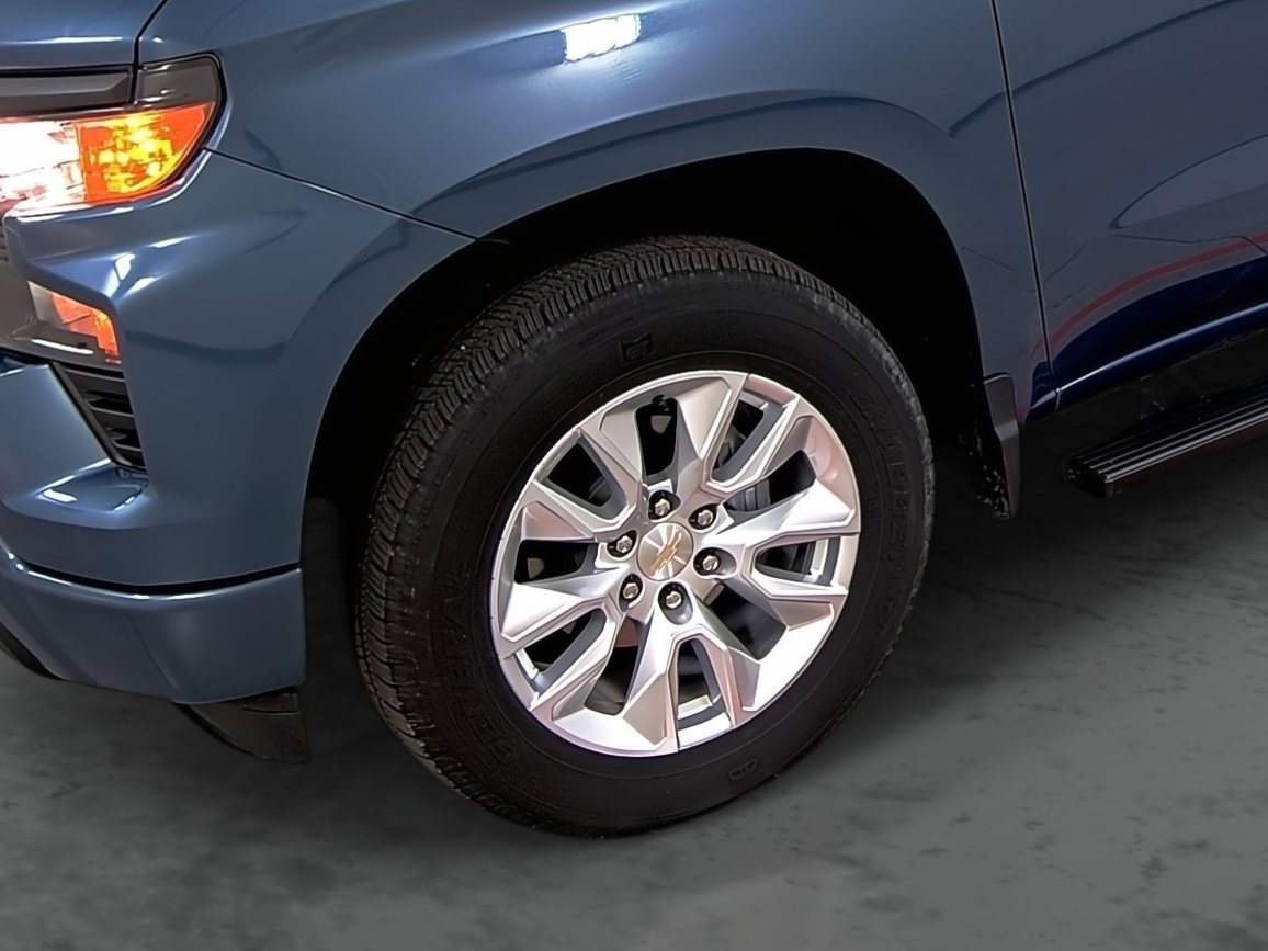 Used 2024 Chevrolet Silverado 1500 Custom image 7