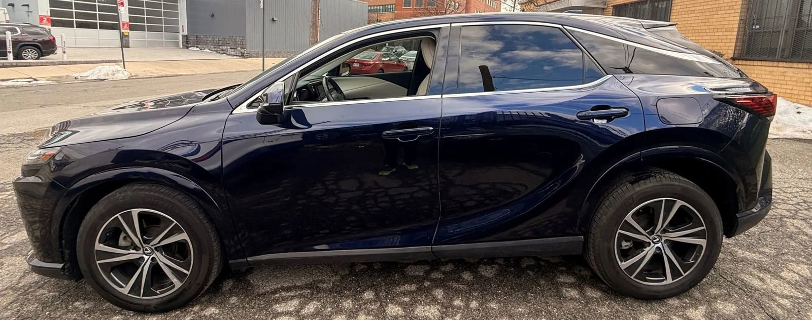 Used 2024 Lexus RX 350 FWD w/ Technology Package image 8