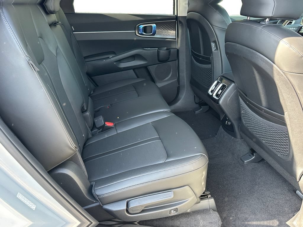 New 2026 Kia Sorento EX AWD/4WD image 16