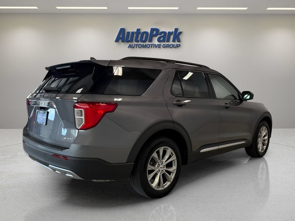 Certified 2023 Ford Explorer XLT w/ Equipment Group 202A AWD/4WD image 7