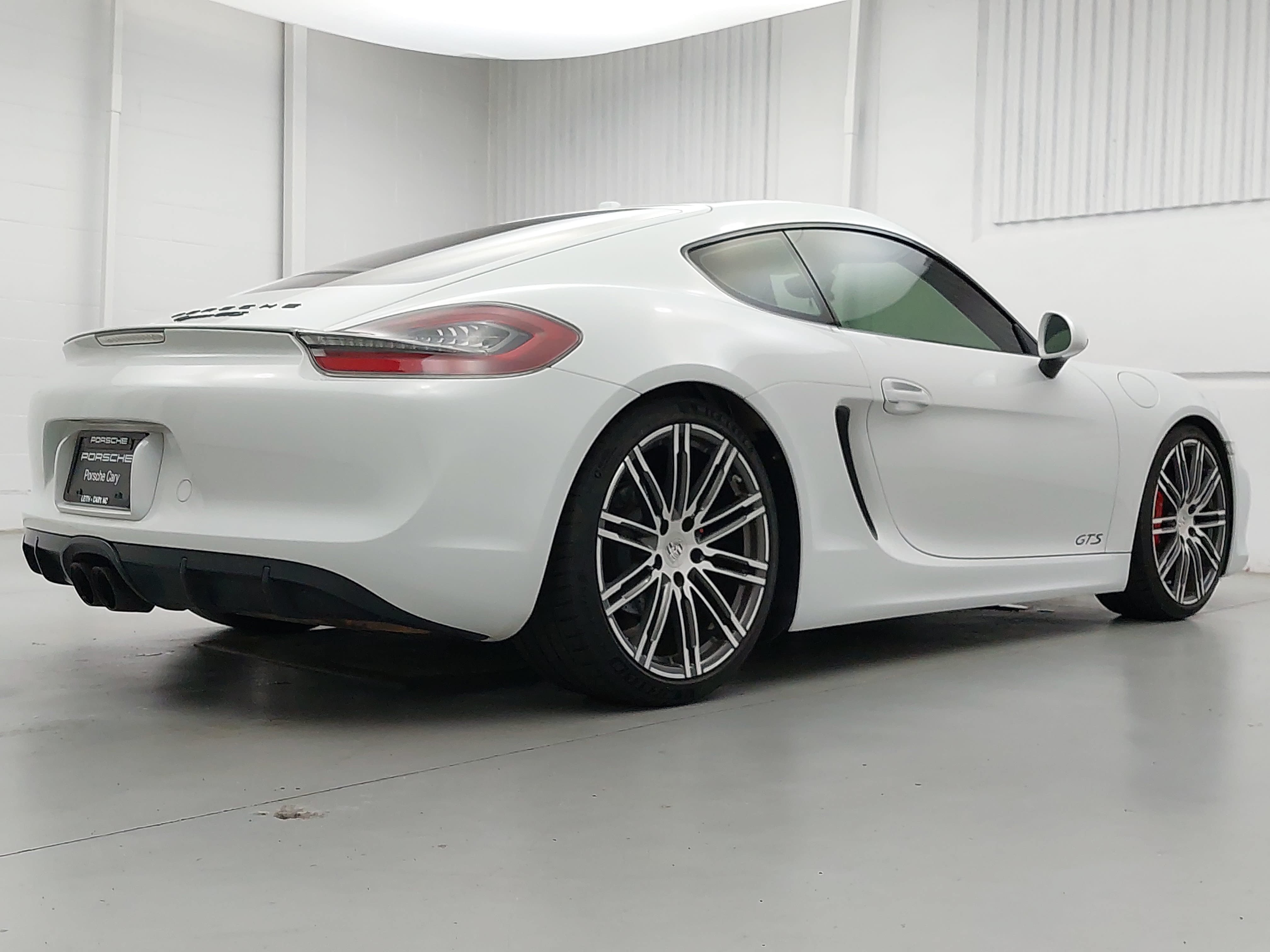Certified 2015 Porsche Cayman GTS RWD image 7
