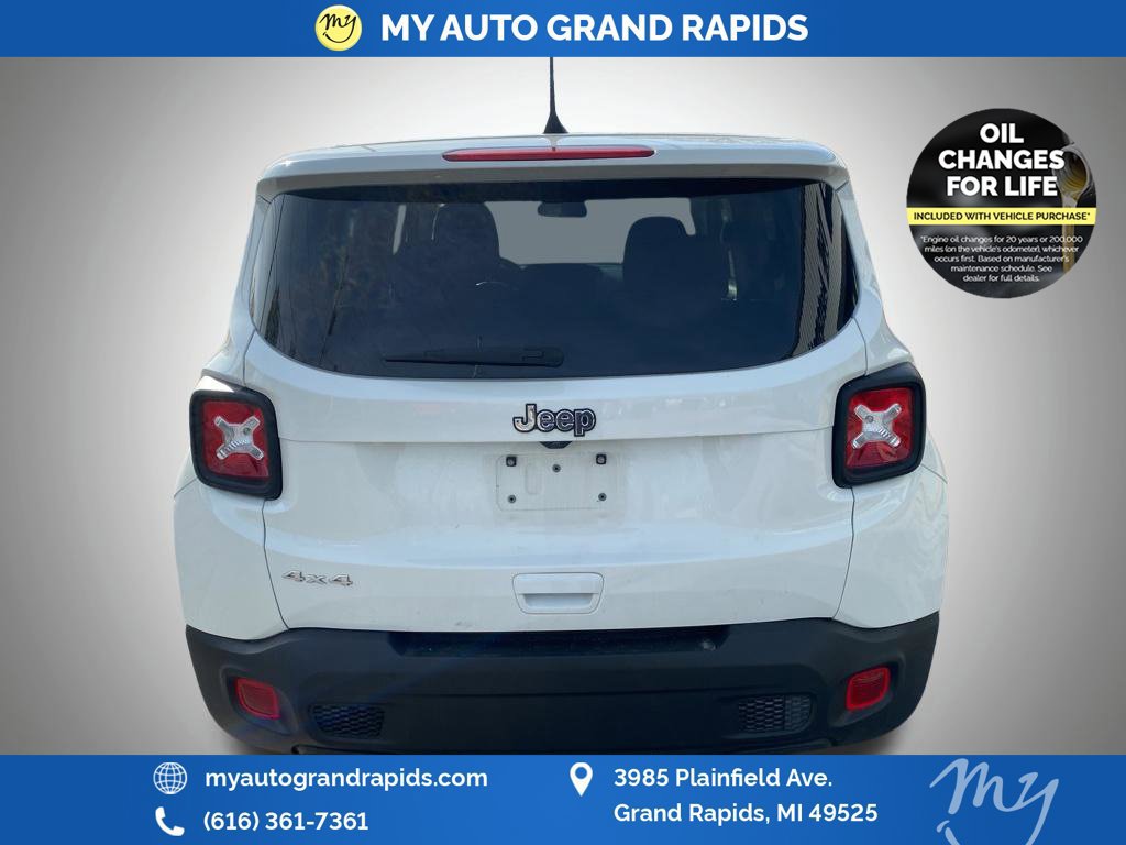 Used 2023 Jeep Renegade Latitude AWD/4WD image 6