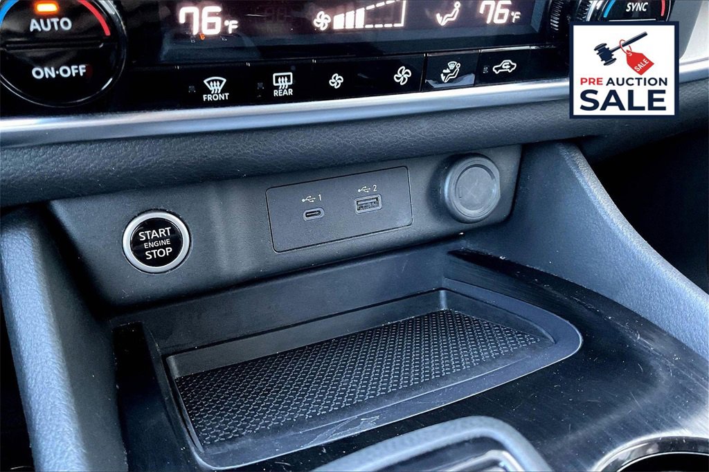 Used 2023 Nissan Rogue SV image 32