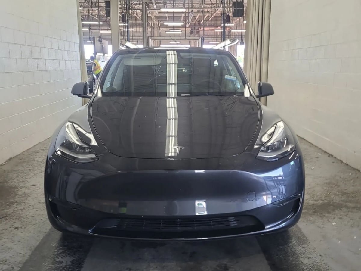 Used 2025 Tesla Model Y Long Range RWD image 7