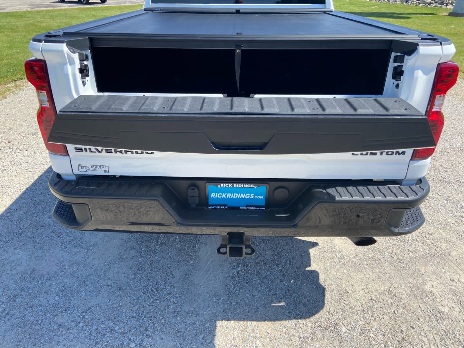 Used 2023 Chevrolet Silverado 2500 Custom w/ Custom Value Package AWD/4WD image 7