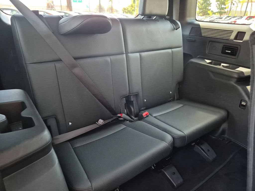 Used 2025 Hyundai Santa Fe SEL AWD/4WD image 30