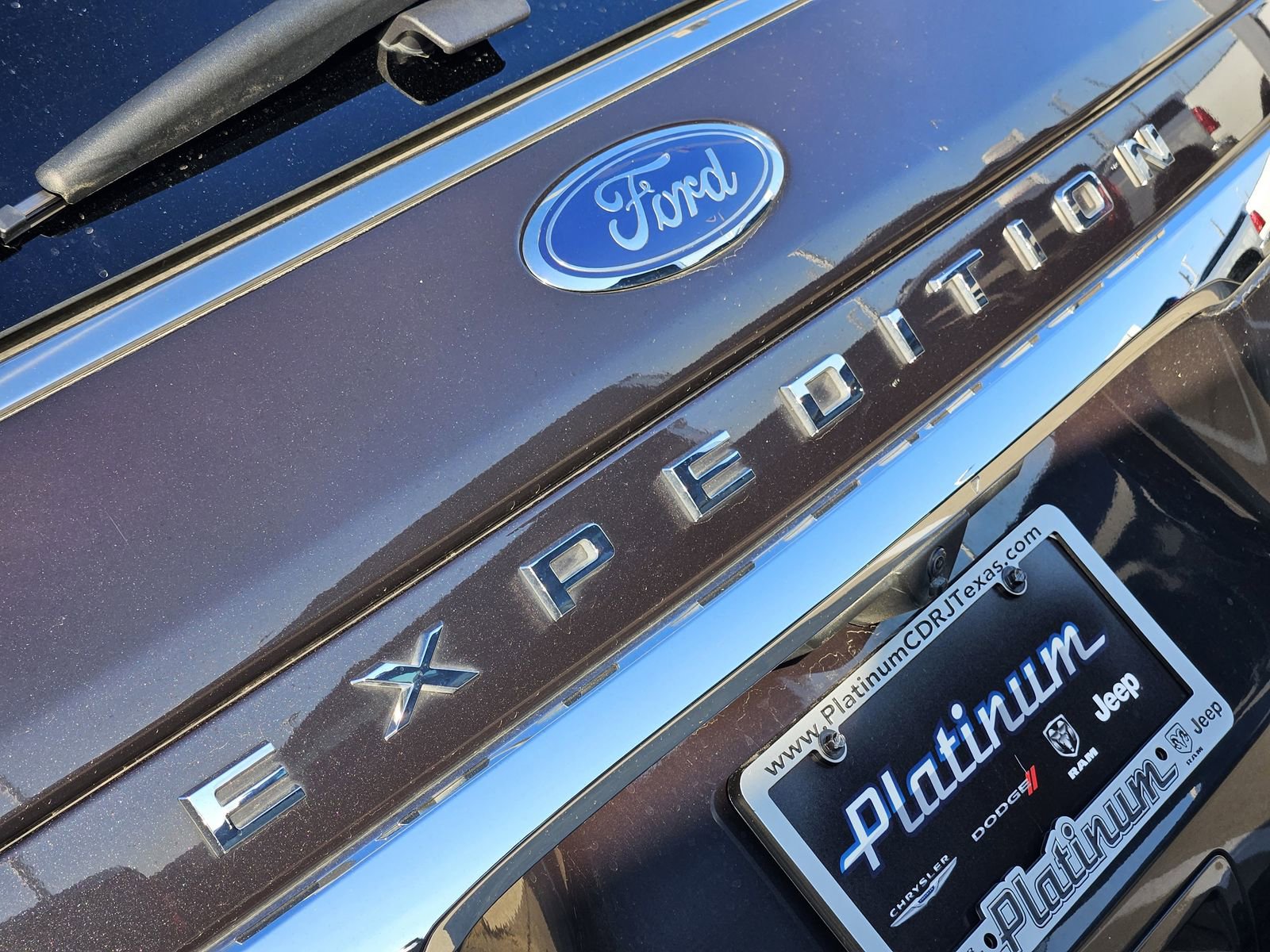 Used 2023 Ford Expedition Limited image 14