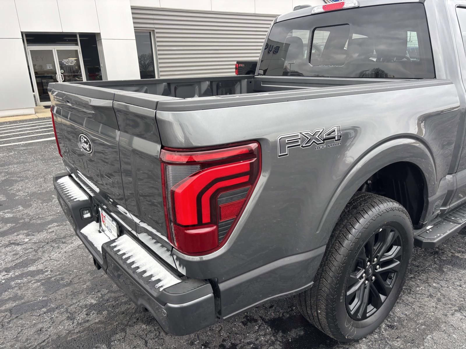 New 2025 Ford F150 Lariat w/ Equipment Group 501A Mid image 9