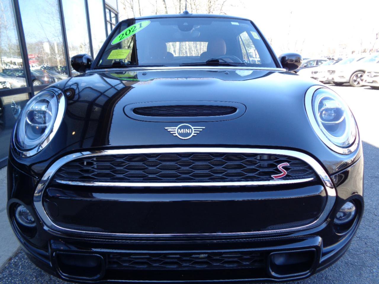 Used 2021 MINI Cooper S w/ Signature Upholstery Package image 2