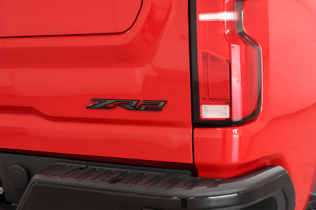 Used 2024 Chevrolet Silverado 2500 ZR2 AWD/4WD image 36