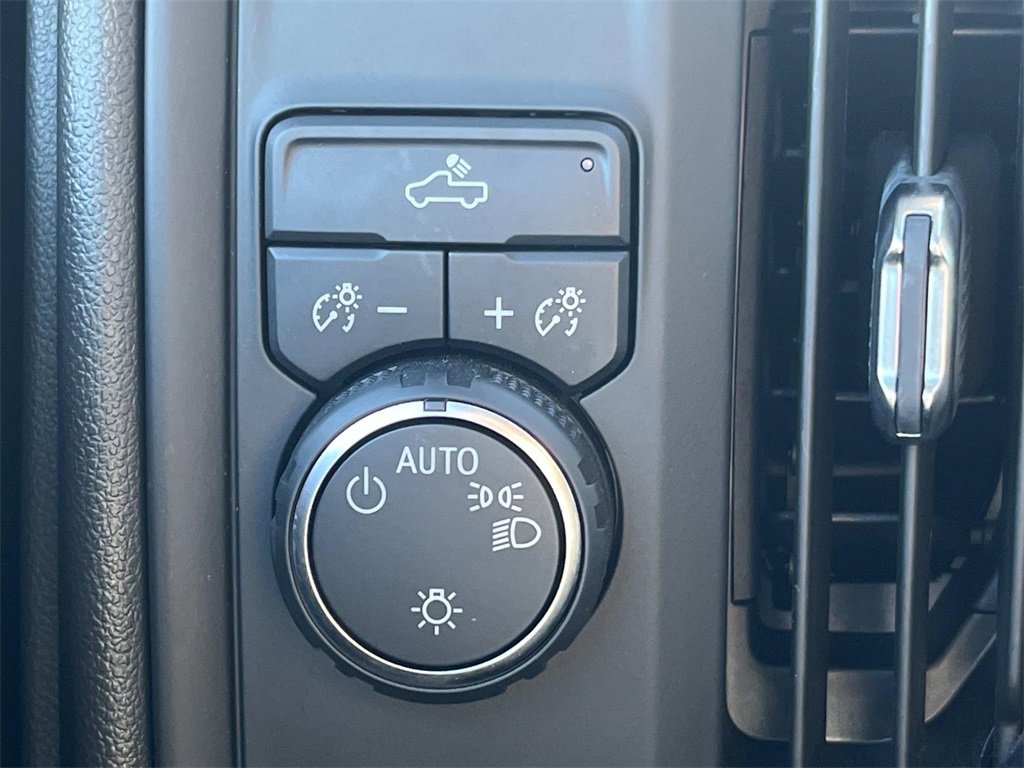 Used 2024 Chevrolet Silverado 1500 W/T w/ WT Value Package image 27