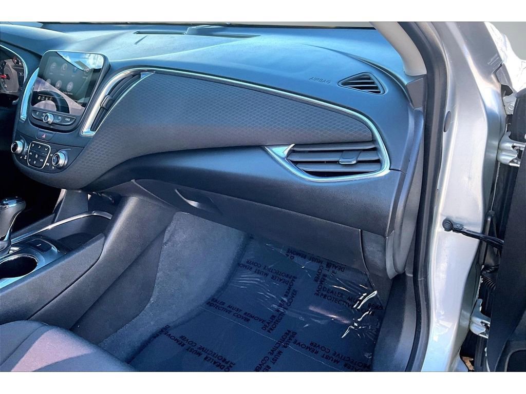 Used 2019 Chevrolet Malibu LT FWD image 24