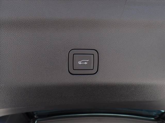 New 2026 Chevrolet Suburban Premier w/ Sun And Tow Package AWD/4WD image 10