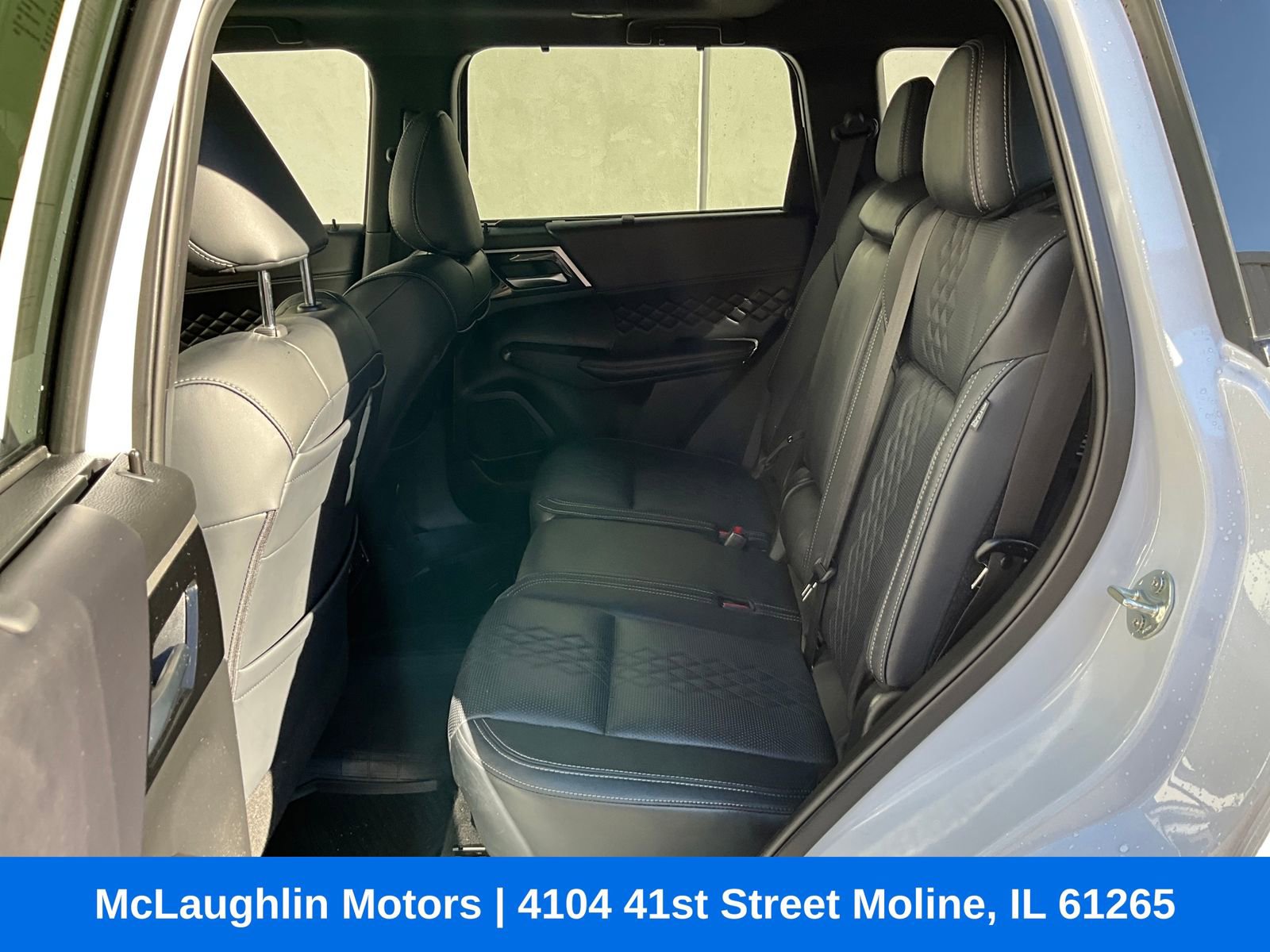 Used 2025 Mitsubishi Outlander SEL Black Edition image 10