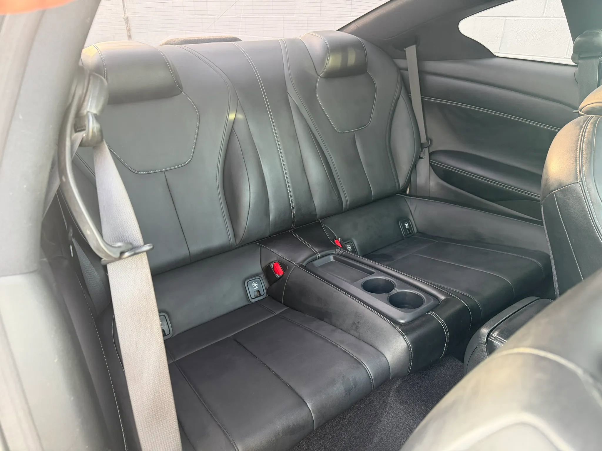 Used 2018 INFINITI Q60 3.0t Luxe image 19