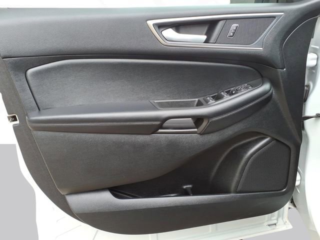 Used 2022 Ford Edge SEL w/ Convenience Package AWD/4WD image 10