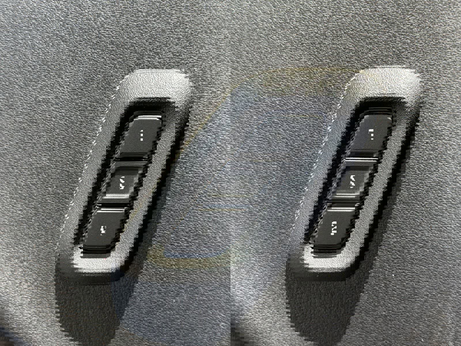 Used 2021 Dodge Challenger GT w/ Plus Package image 6