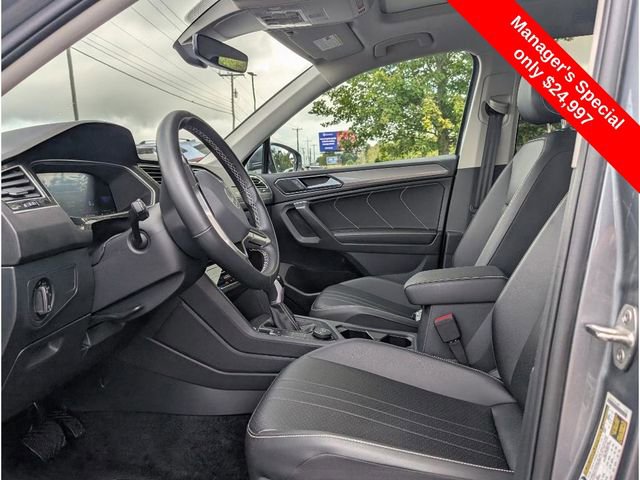 Used 2024 Volkswagen Tiguan SE image 14