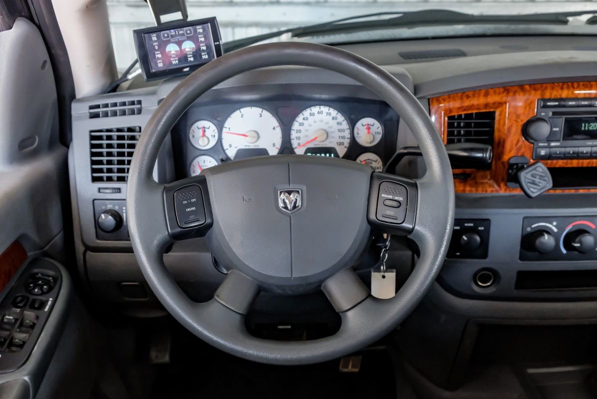 Used 2006 Dodge Ram 2500 Truck SLT image 15