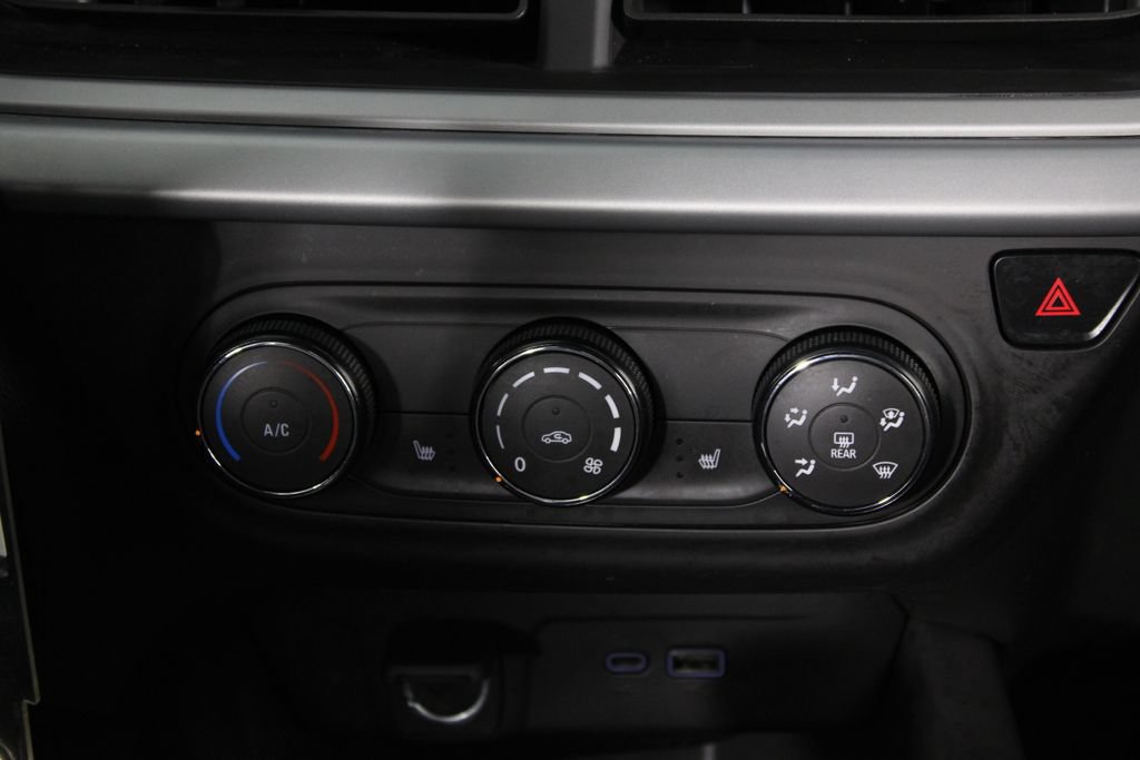 Used 2024 Chevrolet Trax RS w/ Driver Confidence Package FWD image 20