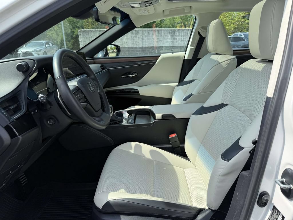 Used 2024 Lexus ES 350 w/ Premium Package FWD image 13