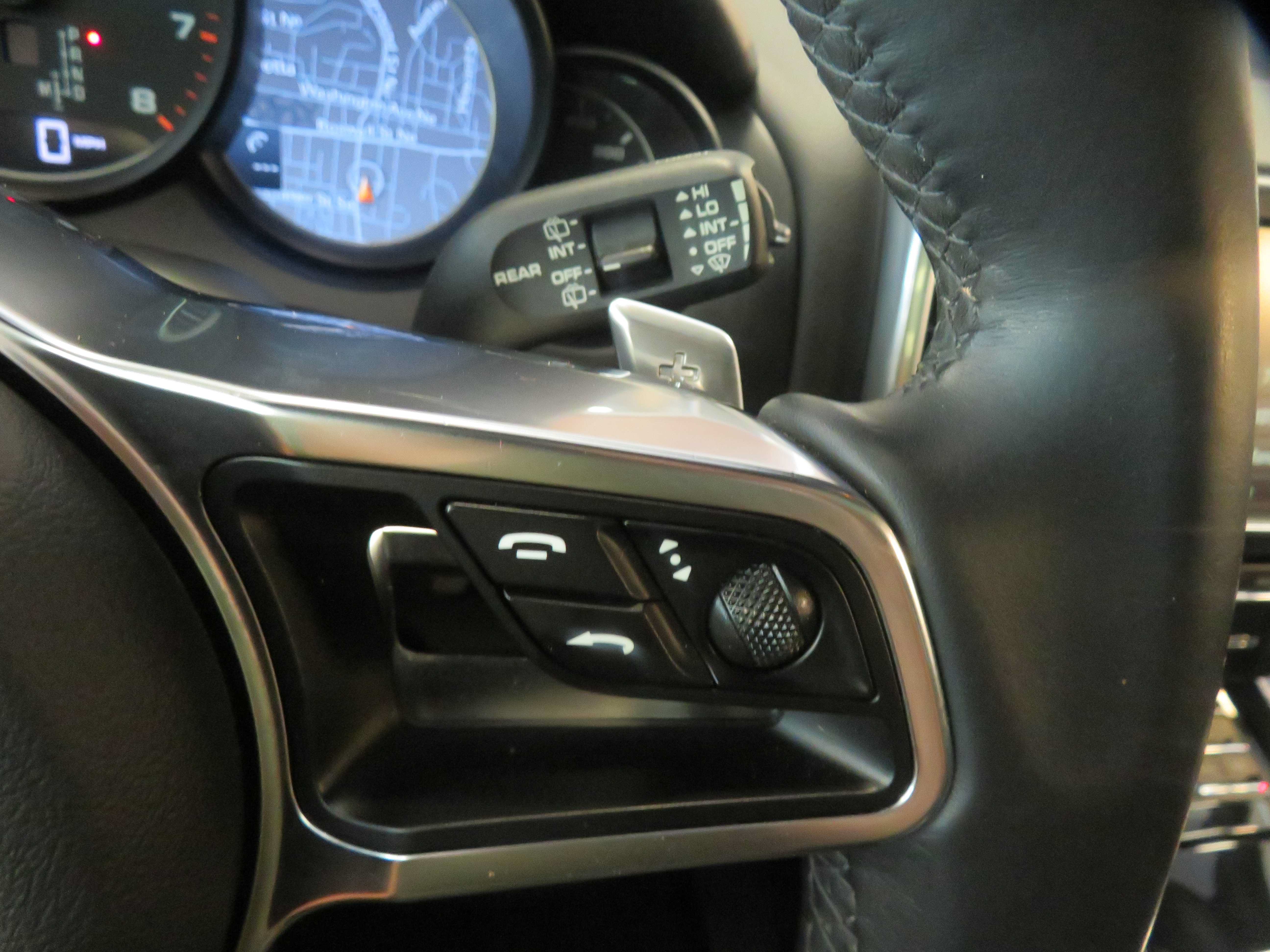 Used 2016 Porsche Cayenne AWD/4WD image 33