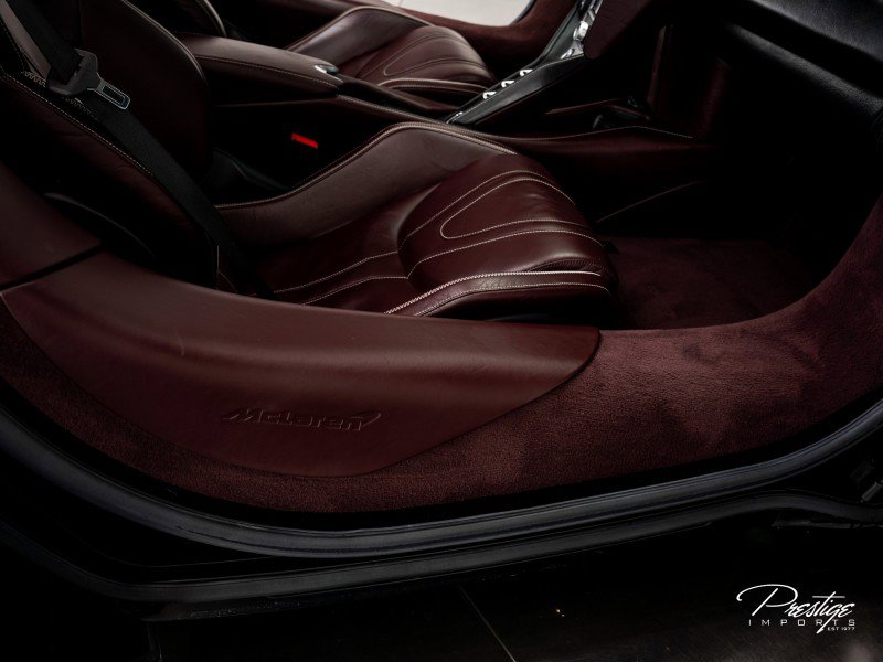 Used 2018 McLaren 720S Luxury RWD image 39