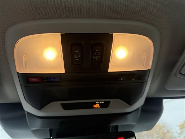 Used 2024 Subaru Crosstrek 2.0i Premium image 32