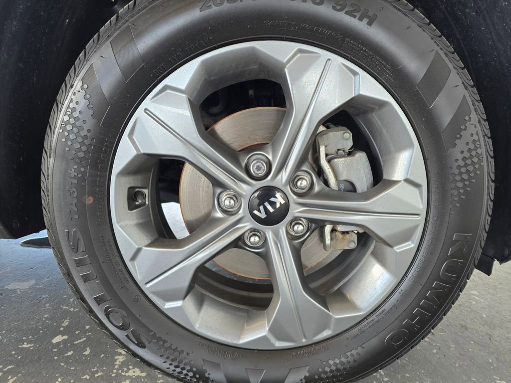 Used 2021 Kia Seltos LX image 39