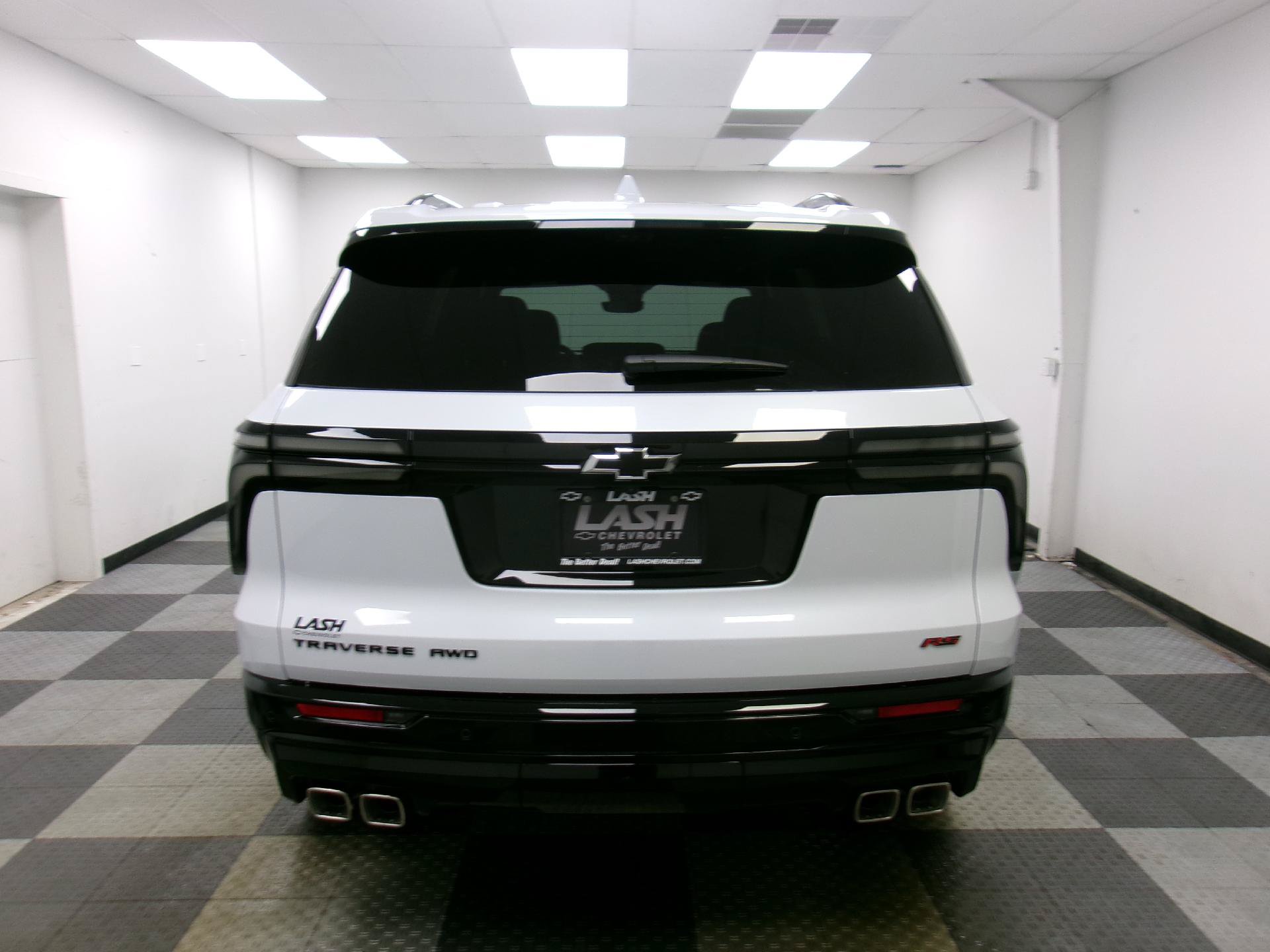 New 2026 Chevrolet Traverse RS w/ LPO, Floor Liner Package AWD/4WD image 14
