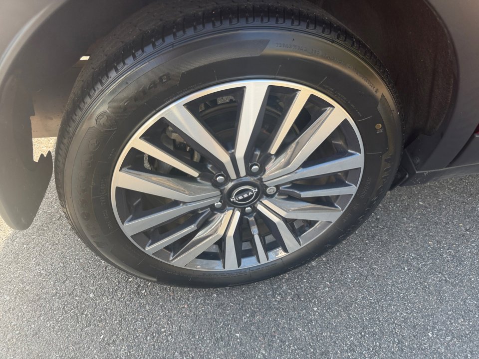 Used 2022 Nissan Kicks SV w/ Interior Electronics Package FWD image 23