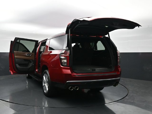 Used 2022 Chevrolet Suburban High Country AWD/4WD image 49