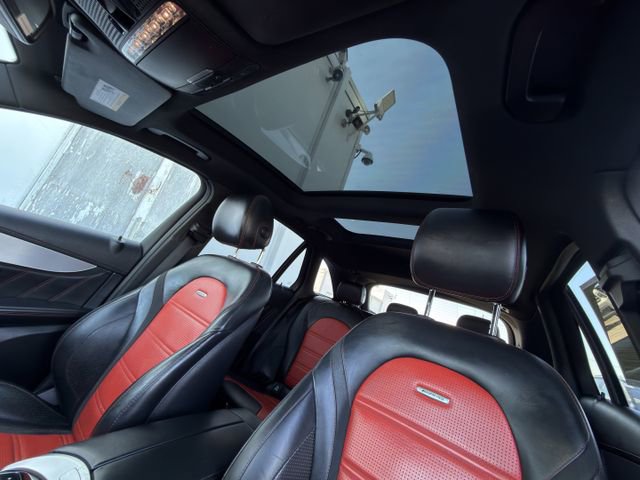 Used 2019 Mercedes-Benz GLC 63 AMG 4MATIC image 29