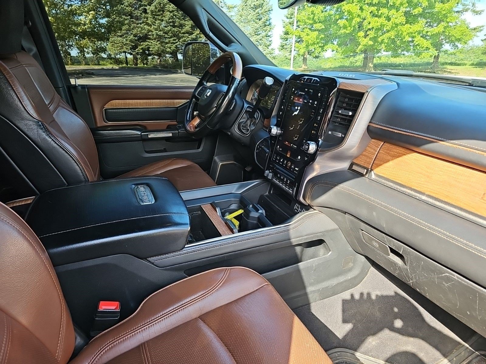 Used 2020 RAM 3500 Limited AWD/4WD image 11