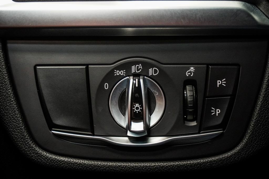 Used 2024 BMW X4 M40i image 27