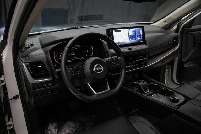 Used 2024 Nissan Rogue Platinum w/ Platinum Premium Package image 28